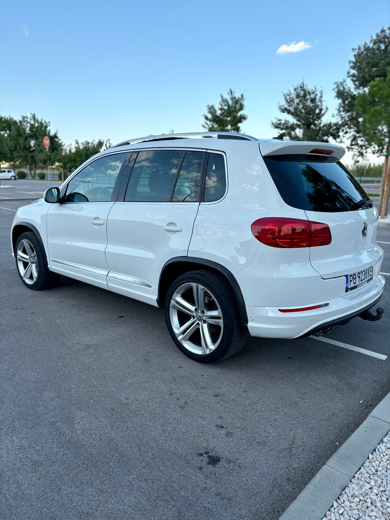 VW Tiguan R-line DSG панорама 177кс - изображение 4 | Auto.bg VW Tiguan R-line DSG панорама 177кс - изображение 4