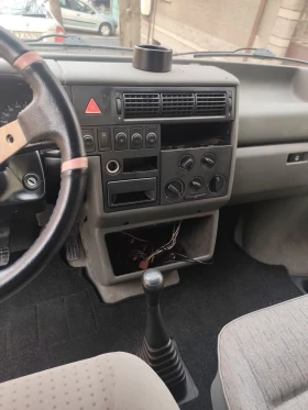 VW Transporter 2.5 TDi, , , Двойна кабина | Auto.bg — изображение 4 VW Transporter 2.5 TDi, , , Двойна кабина | Auto.bg — изображение 4