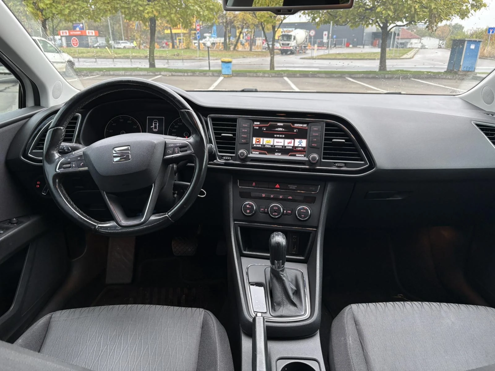 Seat Leon 1.4i TGI-фабричен DSG - изображение 7 | Auto.bg Seat Leon 1.4i TGI-фабричен DSG - изображение 7