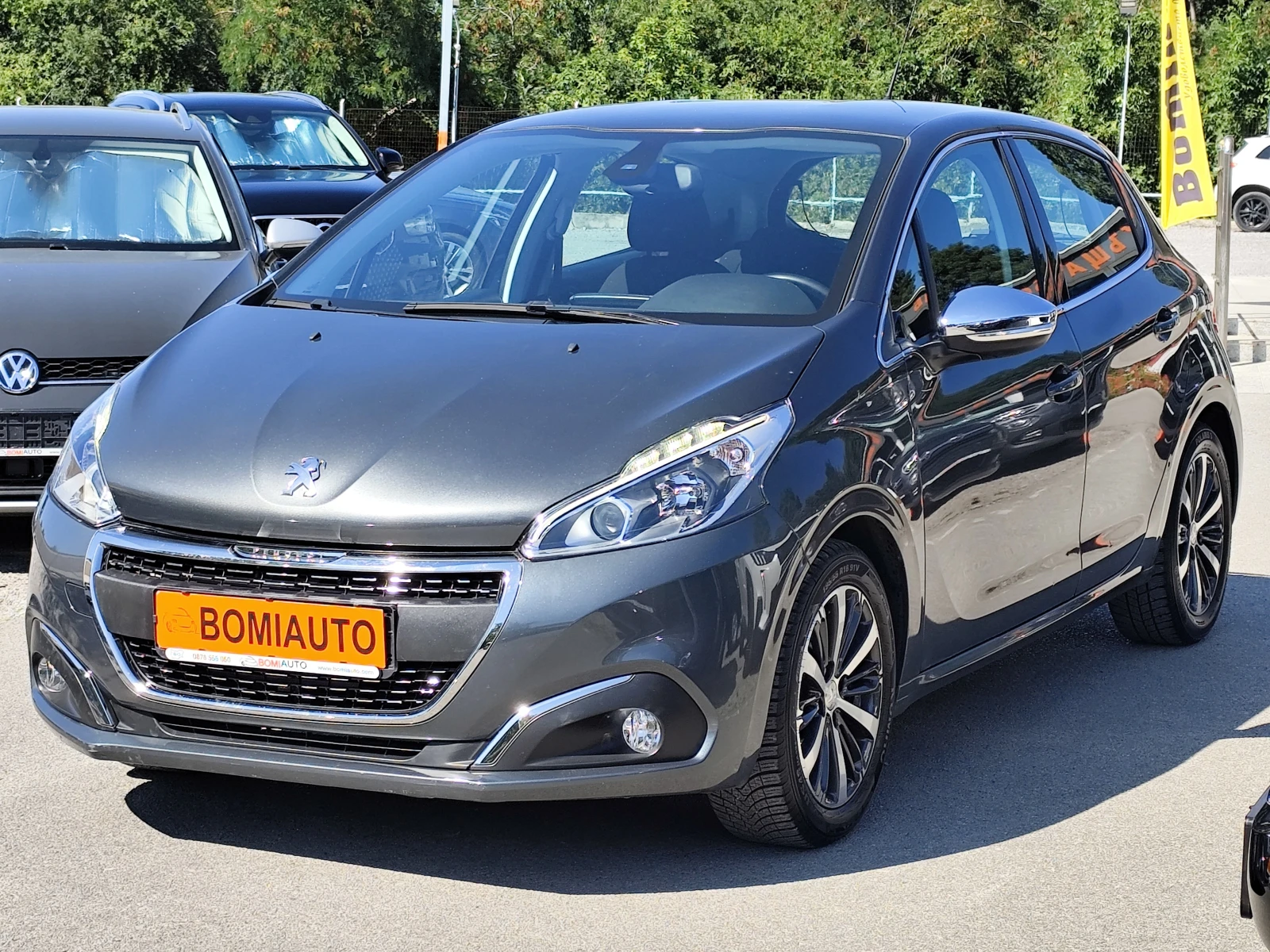 Peugeot 208 1.2i* LED* NAVI* CAMERA* FACELIFT* | Auto.bg — изображение 1 Peugeot 208 1.2i* LED* NAVI* CAMERA* FACELIFT* | Auto.bg — изображение 1