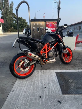 Ktm Duke 690 R | Auto.bg — изображение 3 Ktm Duke 690 R | Auto.bg — изображение 3
