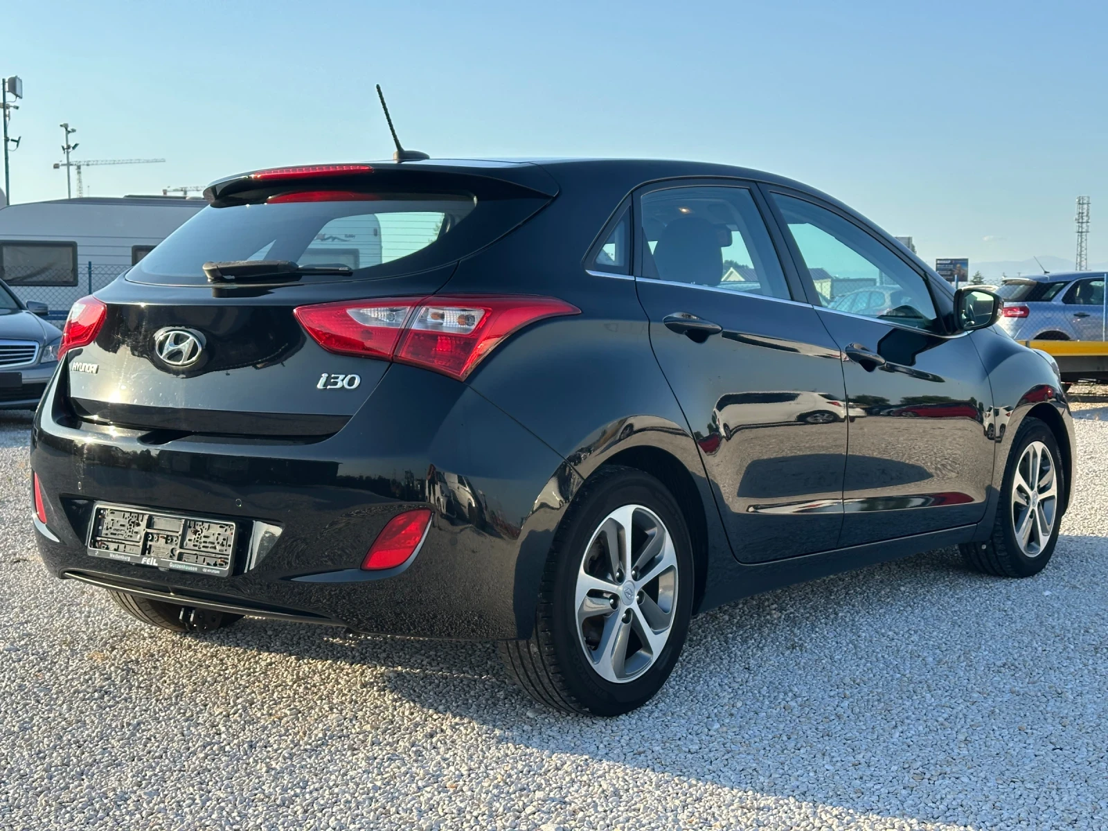 Hyundai I30 1.6 CRDI Автоматик Facelift Full - изображение 6 | Auto.bg Hyundai I30 1.6 CRDI Автоматик Facelift Full - изображение 6