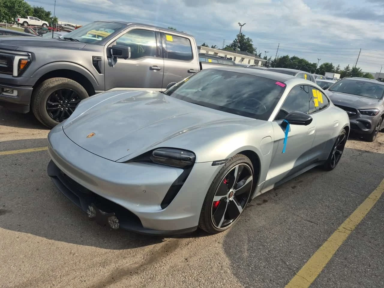 Porsche Taycan * 4S * АВТОКРЕДИТ БЕЗ ПЪРВОНАЧАЛНА ВНОСКА* | Auto.bg — изображение 1 Porsche Taycan * 4S * АВТОКРЕДИТ БЕЗ ПЪРВОНАЧАЛНА ВНОСКА* | Auto.bg — изображение 1