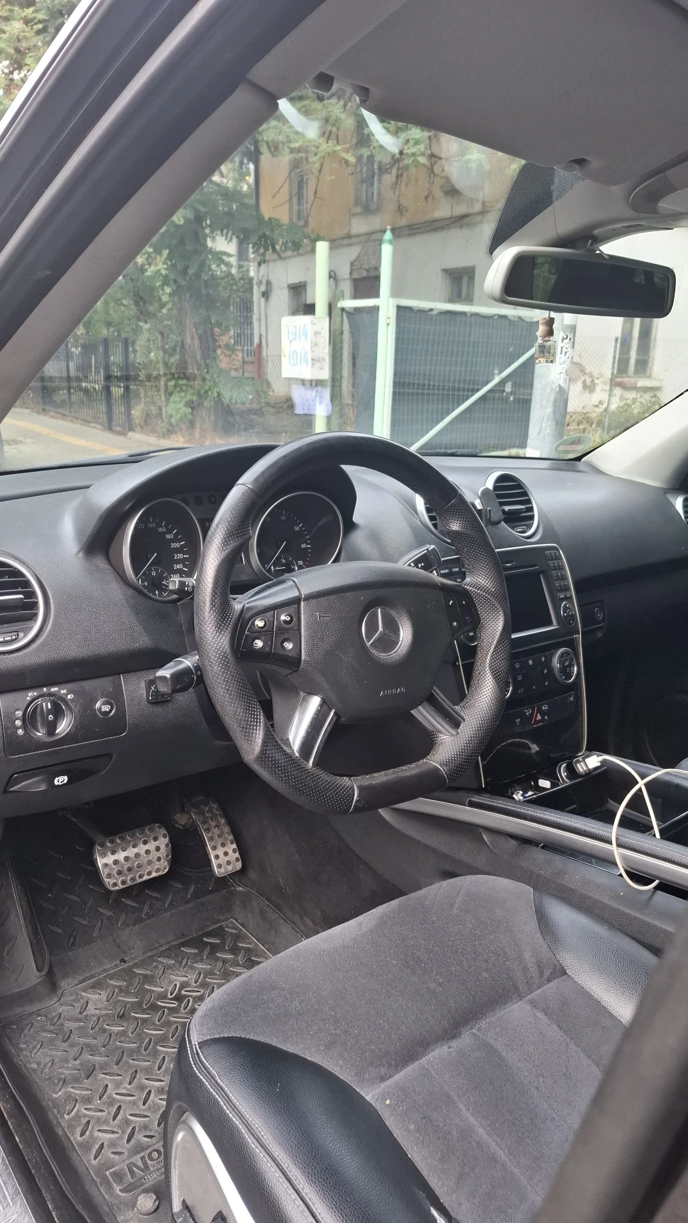 Mercedes-Benz ML 350  - изображение 5 | Auto.bg Mercedes-Benz ML 350  - изображение 5