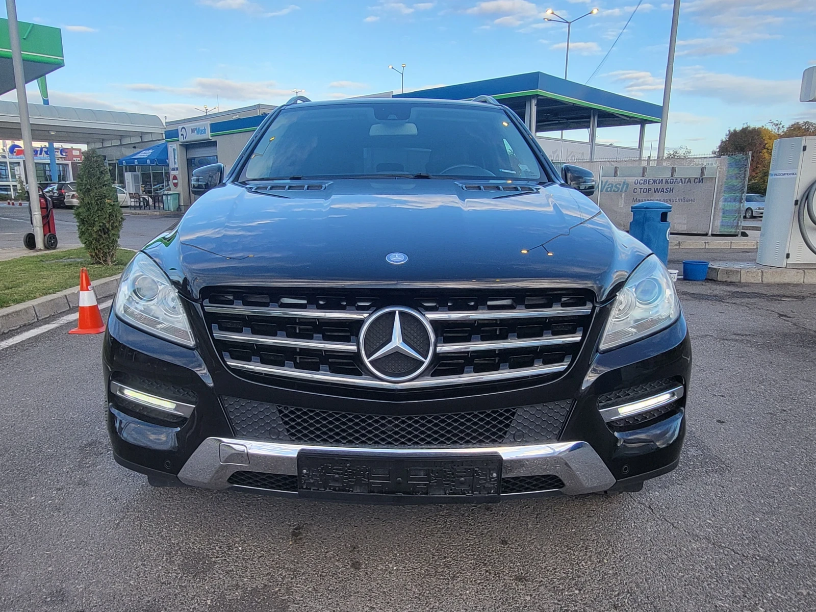 Mercedes-Benz ML 350 CDI BLUEEFFICIENCY BLUETEC EURO6 - КАТО НОВА! - изображение 2 | Auto.bg Mercedes-Benz ML 350 CDI BLUEEFFICIENCY BLUETEC EURO6 - КАТО НОВА! - изображение 2