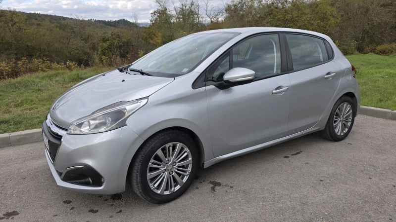 Peugeot 208 1.2i EURO6 93473км - 5850 € - 78183880 1 | Car24.bg Peugeot 208 1.2i EURO6 93473км - 5850 € - 78183880 1