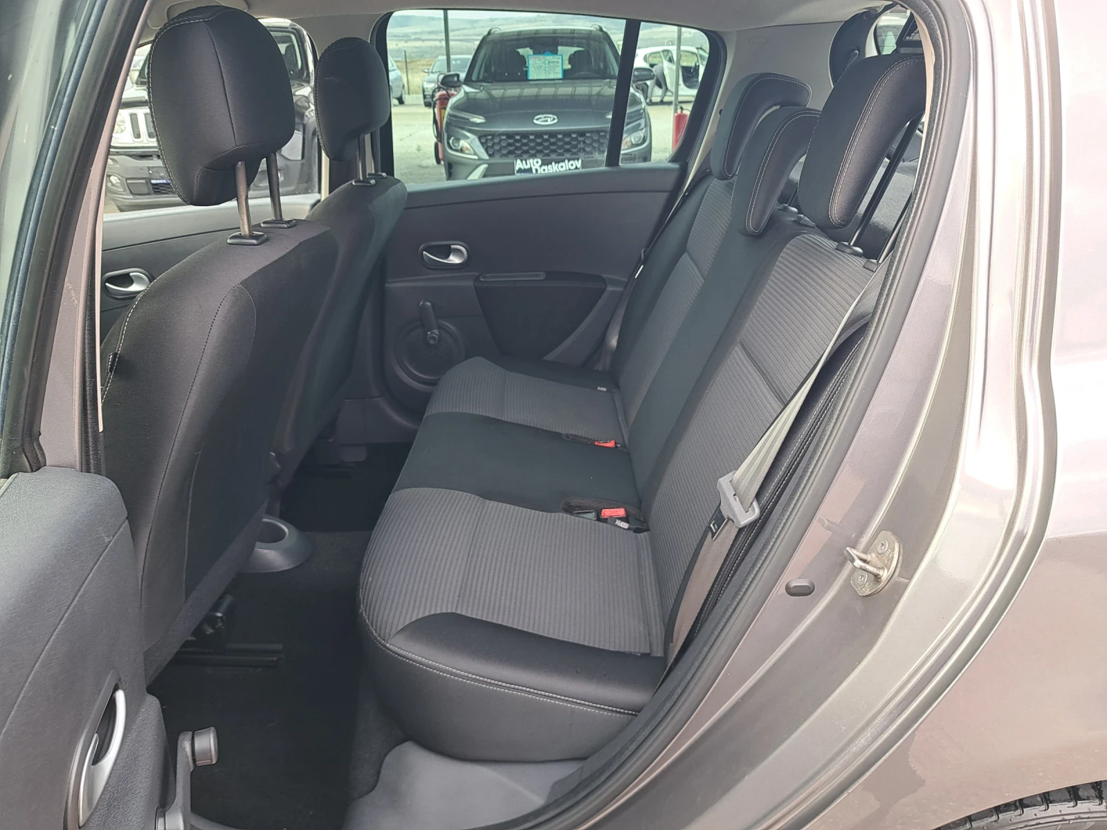 Renault Clio 1, 2 i + Газ - изображение 8 | Auto.bg Renault Clio 1, 2 i + Газ - изображение 8