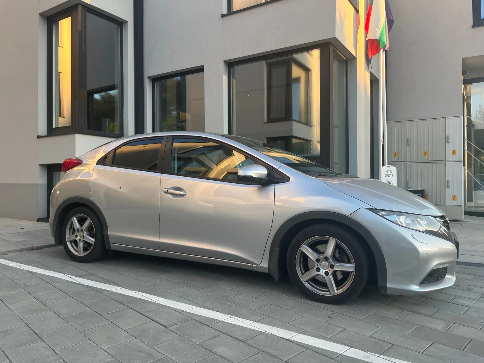 Honda Civic FK2 1.8 i-VTEC - изображение 5 | Auto.bg Honda Civic FK2 1.8 i-VTEC - изображение 5