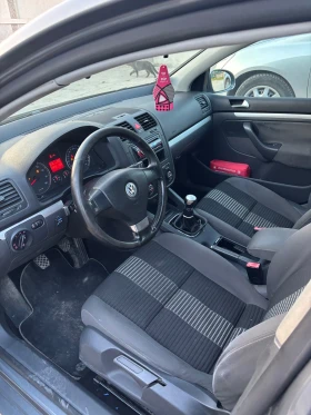 VW Golf 5 United 1.6 Bi-Fuel (LPG) - 3500 € / 6845.40 лв. - 55553949 9 | Car24.bg VW Golf 5 United 1.6 Bi-Fuel (LPG) - 3500 € / 6845.40 лв. - 55553949 9