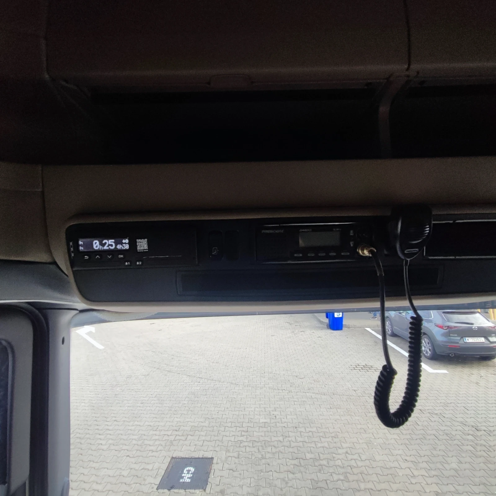 Scania R 450 БЕЗ EGR* НОВ ТАХОГРАФ * 1400Л. РЕЗЕРВОАРИ* TOPLINE - изображение 7 | Auto.bg Scania R 450 БЕЗ EGR* НОВ ТАХОГРАФ * 1400Л. РЕЗЕРВОАРИ* TOPLINE - изображение 7