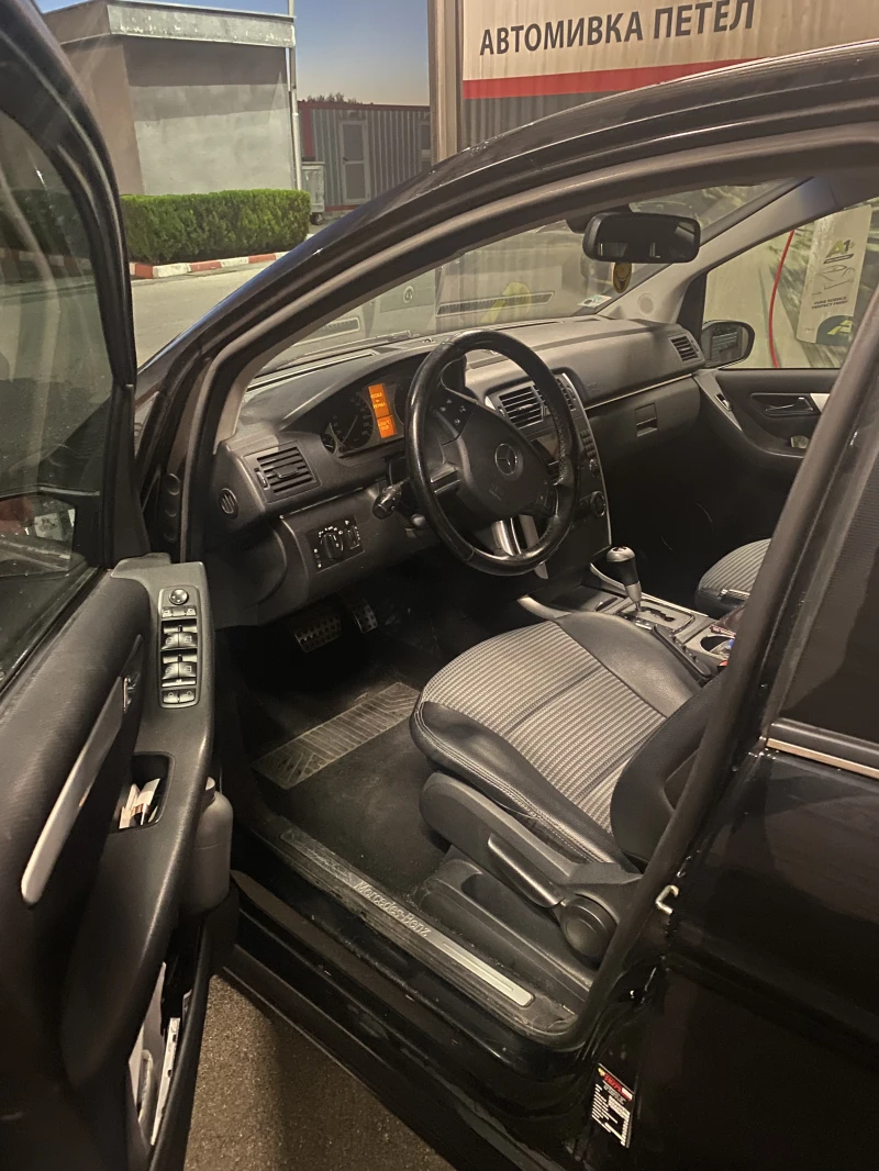 Mercedes-Benz 200 - 3100 € / 6063.07 лв. - 82529097 1 | Car24.bg Mercedes-Benz 200 - 3100 € / 6063.07 лв. - 82529097 1