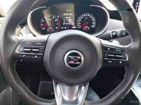 Kia Stinger 2.5 AWD MASTERS* КОЖА* ОБДУХВ* НАВИ* АВТОКРЕДИТ | Auto.bg — изображение 15 Kia Stinger 2.5 AWD MASTERS* КОЖА* ОБДУХВ* НАВИ* АВТОКРЕДИТ | Auto.bg — изображение 15