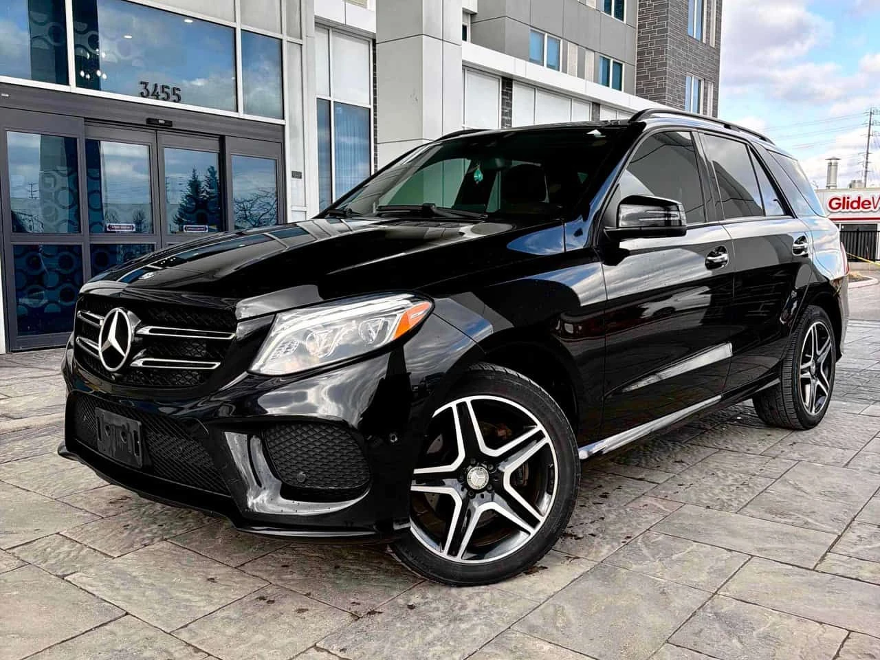 Mercedes-Benz GLE 350 350d CARFAX | Auto.bg — изображение 1 Mercedes-Benz GLE 350 350d CARFAX | Auto.bg — изображение 1