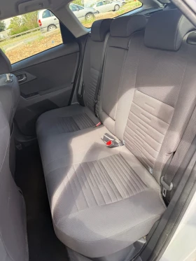 Toyota Auris 1.8 hybrid/face lift | Auto.bg — изображение 14 Toyota Auris 1.8 hybrid/face lift | Auto.bg — изображение 14