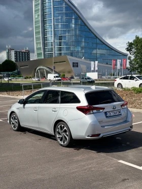 Toyota Auris 1.8 hybrid/face lift | Auto.bg — изображение 6 Toyota Auris 1.8 hybrid/face lift | Auto.bg — изображение 6