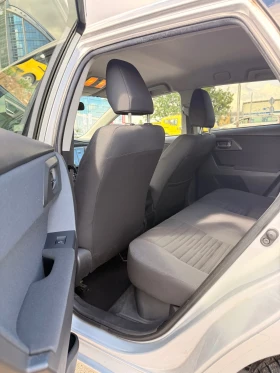 Toyota Auris 1.8 hybrid/face lift | Auto.bg — изображение 15 Toyota Auris 1.8 hybrid/face lift | Auto.bg — изображение 15