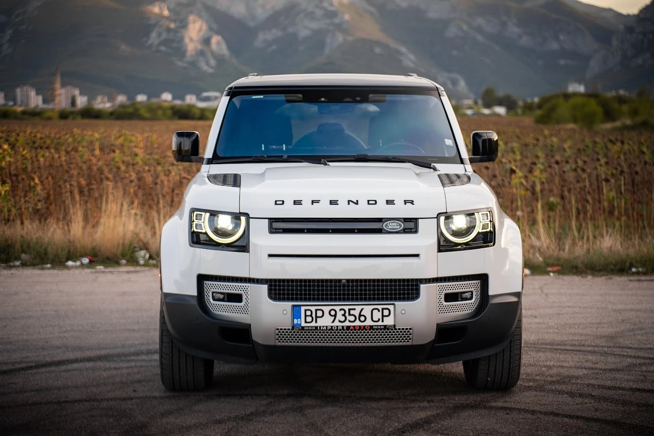 Land Rover Defender P400* 80хил.км* X-DINAMYC* MERIDIAN* HYBRID* PANOR - изображение 2 | Auto.bg Land Rover Defender P400* 80хил.км* X-DINAMYC* MERIDIAN* HYBRID* PANOR - изображение 2