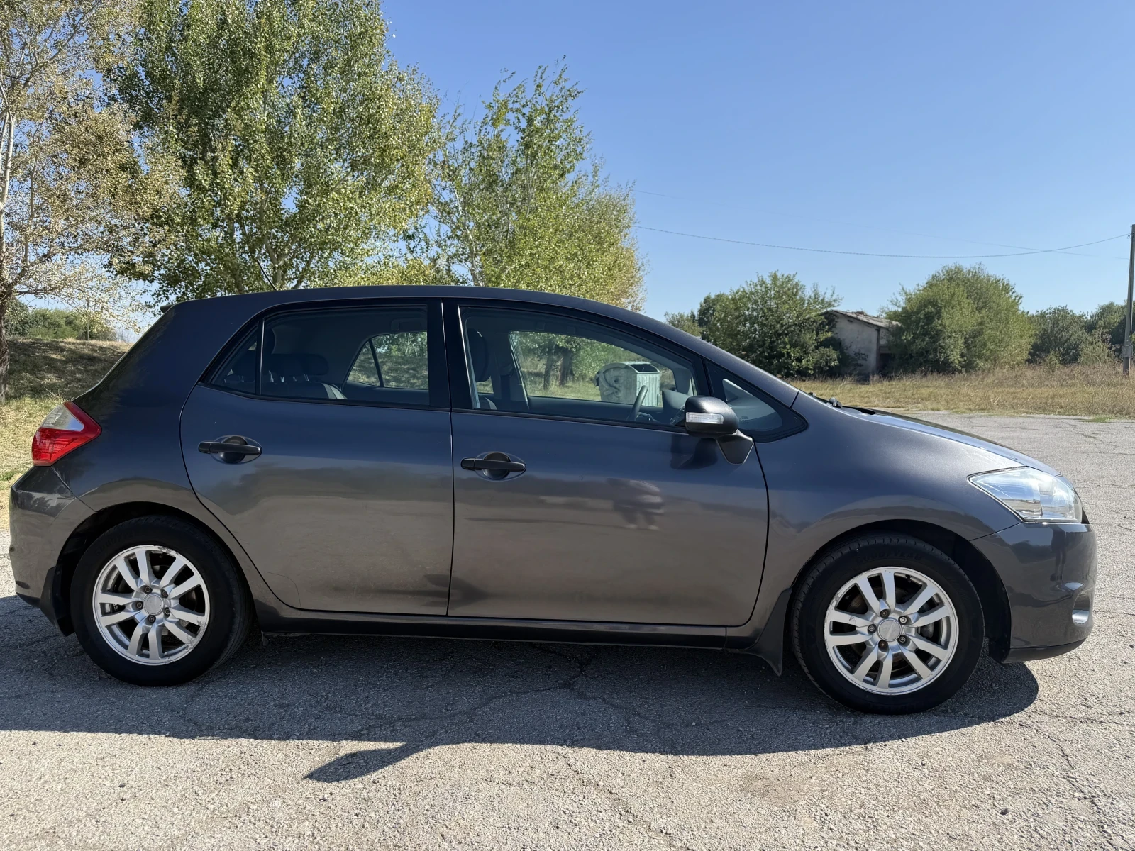 Toyota Auris 1.3VVT* Facelift* 6ск*  - изображение 5 | Auto.bg Toyota Auris 1.3VVT* Facelift* 6ск*  - изображение 5