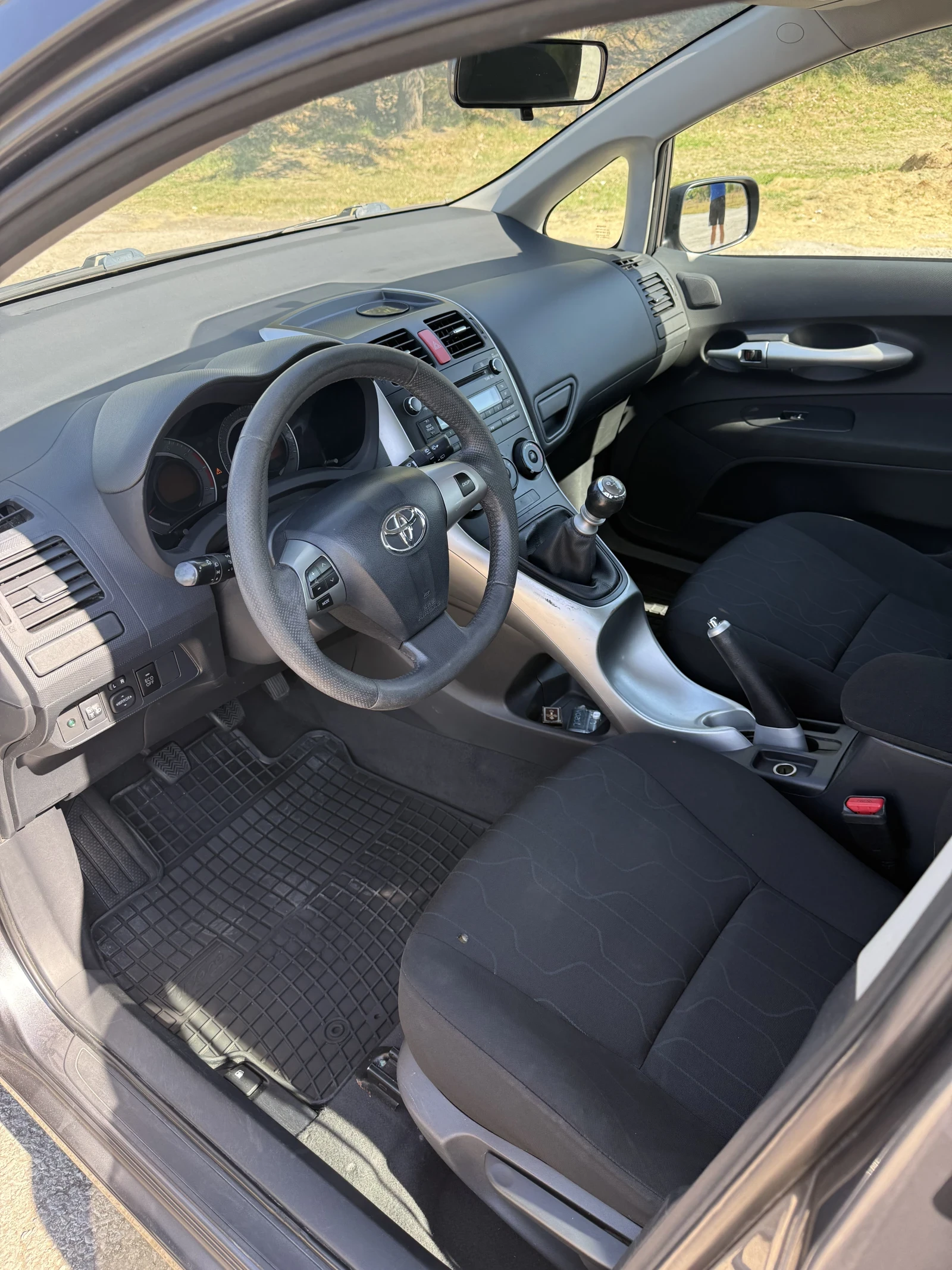 Toyota Auris 1.3VVT* Facelift* 6ск*  - изображение 8 | Auto.bg Toyota Auris 1.3VVT* Facelift* 6ск*  - изображение 8