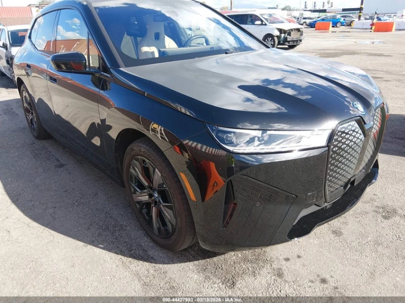 BMW iX xDrive50 - 32000 € / 62586.56 лв. - 44345968 1 | Car24.bg BMW iX xDrive50 - 32000 € / 62586.56 лв. - 44345968 1