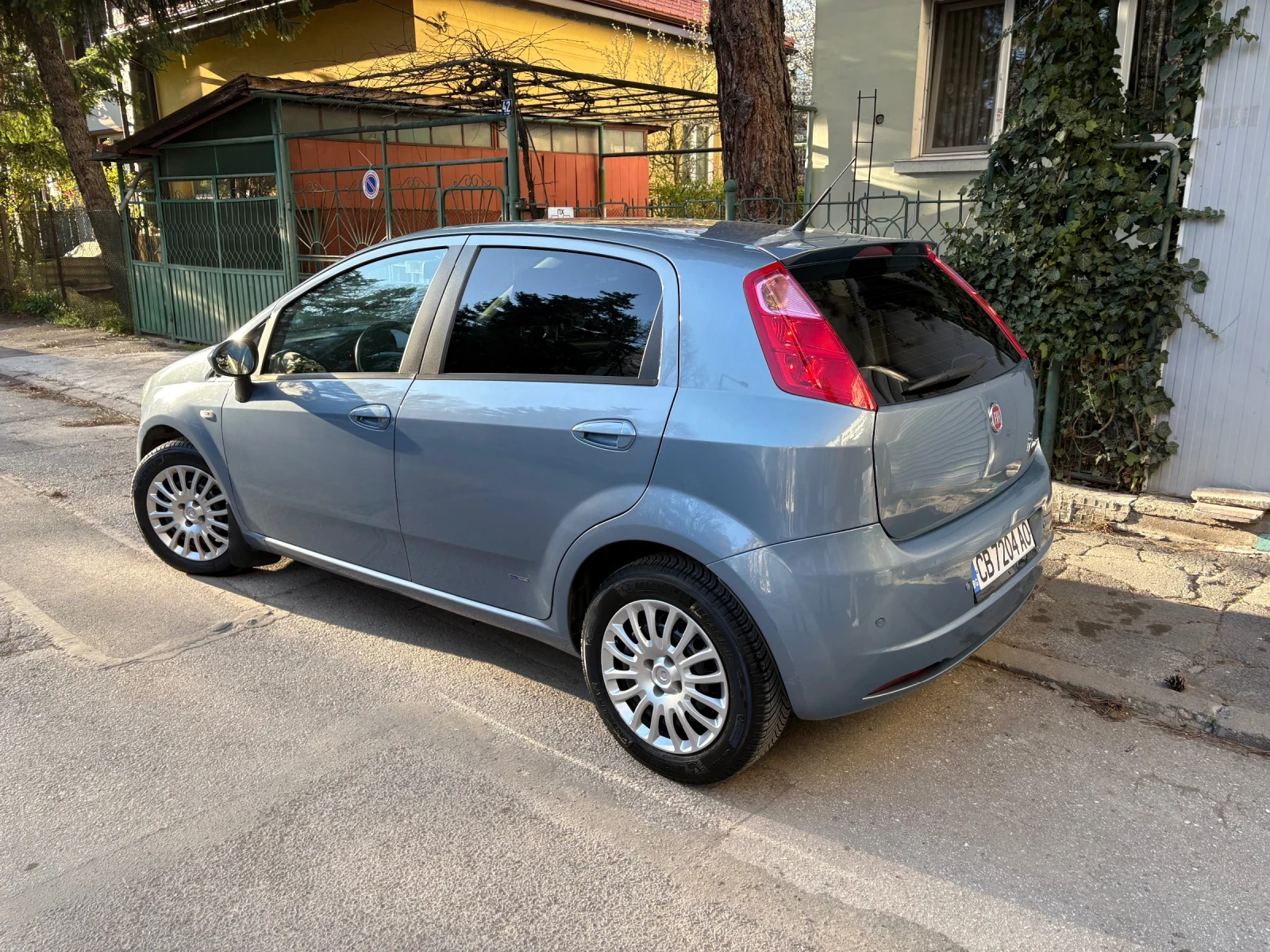 Fiat Punto undefined | Auto.bg — изображение 1 Fiat Punto undefined | Auto.bg — изображение 1
