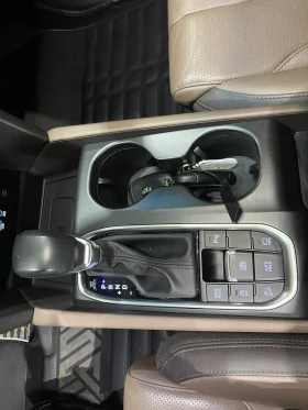 Hyundai Santa fe 2.2D ! 4WD ! Prestige ! - 20400 € - 89235791 16 | Car24.bg Hyundai Santa fe 2.2D ! 4WD ! Prestige ! - 20400 € - 89235791 16