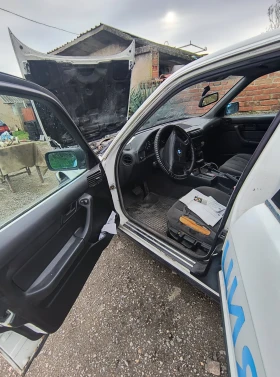 BMW 525 525iA tyring - 3000 € / 5867.49 лв. - 54236933 5 | Car24.bg BMW 525 525iA tyring - 3000 € / 5867.49 лв. - 54236933 5