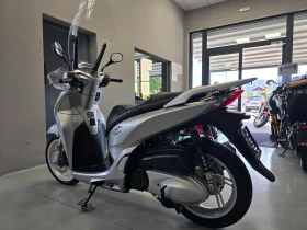Honda Sh 300ie, ABS, Led, Keyless! | Auto.bg — изображение 4 Honda Sh 300ie, ABS, Led, Keyless! | Auto.bg — изображение 4