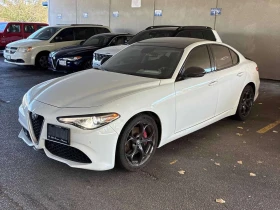 Alfa Romeo Giulia Ti Sport / Distronic / Harman / Carfax
