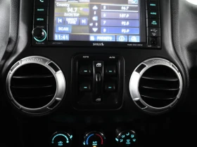 Jeep Wrangler * АВТО КРЕДИТ* ЦЕНА ДО БГ * СЕРВИЗНА ИСТОРИЯ * - 30200 лв. / 15441.01 € - 78867349 13 | Car24.bg Jeep Wrangler * АВТО КРЕДИТ* ЦЕНА ДО БГ * СЕРВИЗНА ИСТОРИЯ * - 30200 лв. / 15441.01 € - 78867349 13