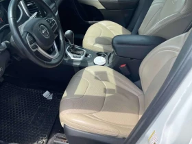 Jeep Cherokee * Limited * CARFAX * ПОДГРЕВИ * ПАНО * KEYLESS * - 14500 € / 28359.53 лв. - 33666745 5 | Car24.bg Jeep Cherokee * Limited * CARFAX * ПОДГРЕВИ * ПАНО * KEYLESS * - 14500 € / 28359.53 лв. - 33666745 5