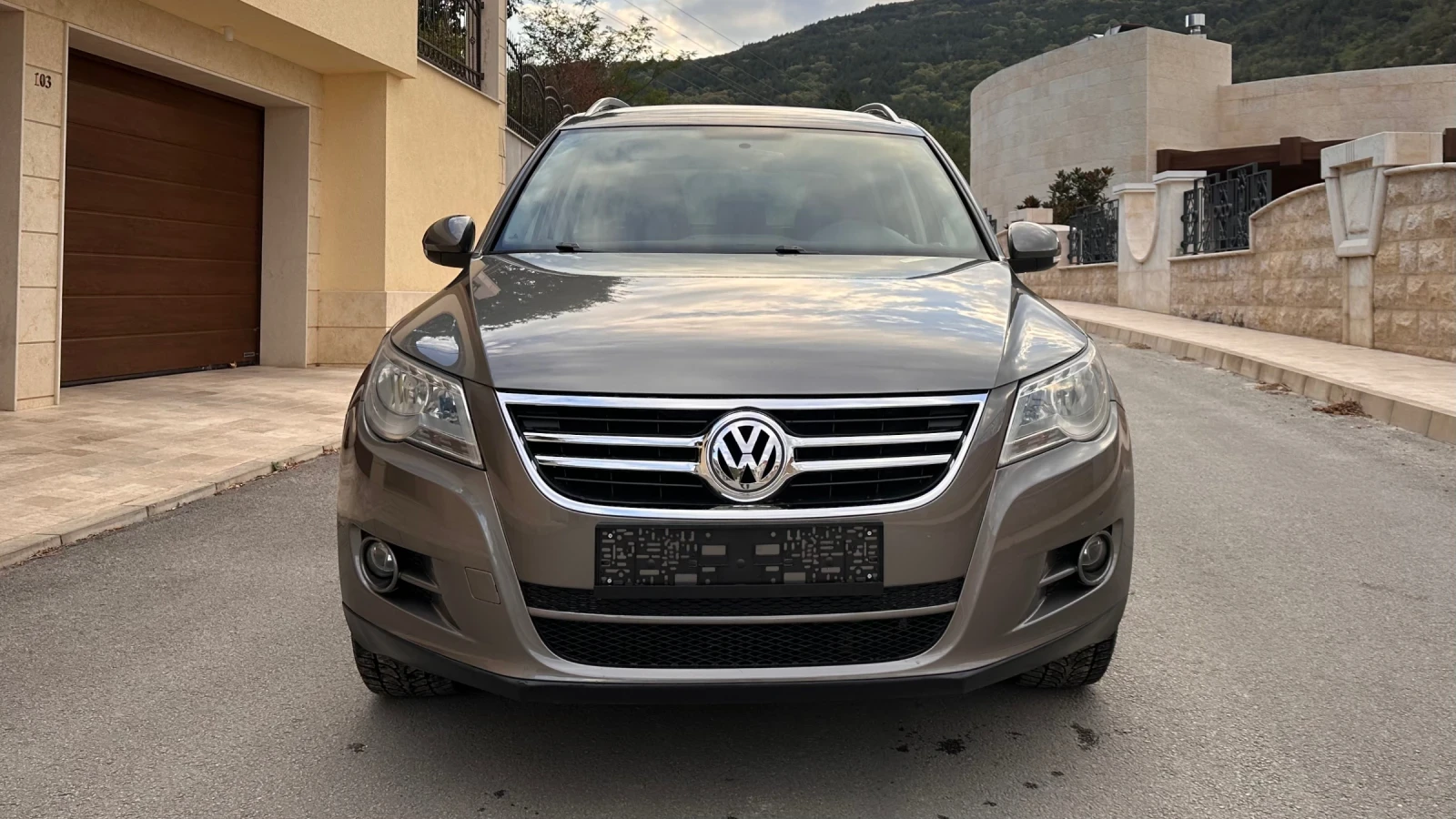VW Tiguan 2.0TDI Sport Style 4motion - изображение 2 | Auto.bg VW Tiguan 2.0TDI Sport Style 4motion - изображение 2