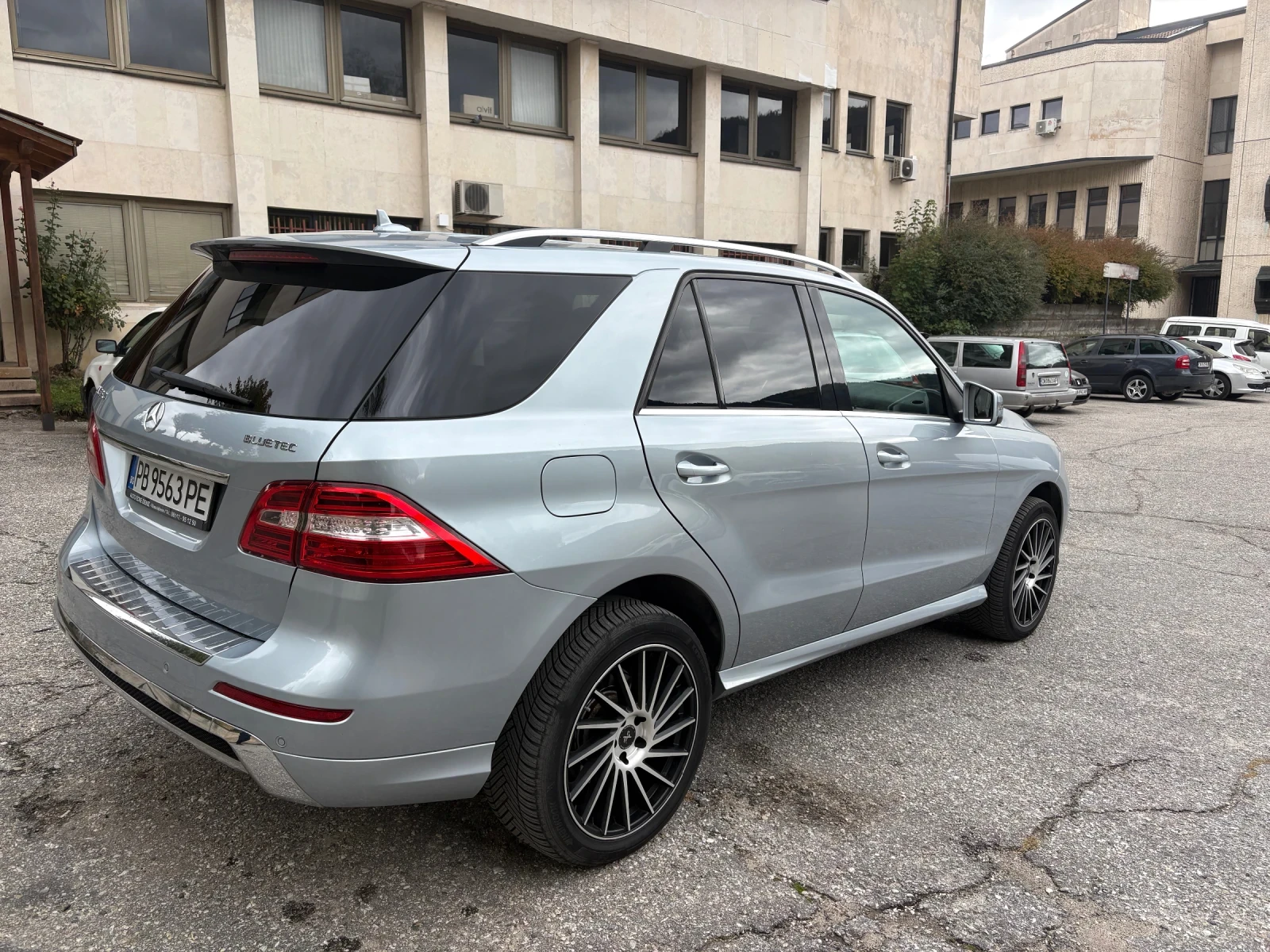 Mercedes-Benz ML 350 Джип - изображение 9 | Auto.bg Mercedes-Benz ML 350 Джип - изображение 9