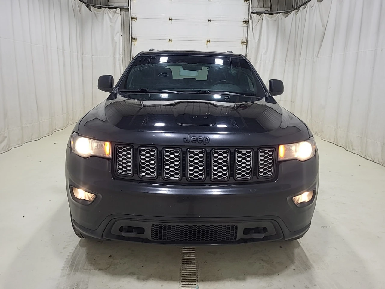 Jeep Grand cherokee * АВТО КРЕДИТ* ЦЕНА ДО БГ * Сервизна история *  - изображение 3 | Auto.bg Jeep Grand cherokee * АВТО КРЕДИТ* ЦЕНА ДО БГ * Сервизна история *  - изображение 3