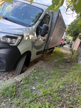 Renault Master Бордови с бризент | Auto.bg — изображение 3 Renault Master Бордови с бризент | Auto.bg — изображение 3