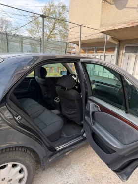 Mercedes-Benz E 220 - 2500 € / 4889.57 лв. - 32738845 15 | Car24.bg Mercedes-Benz E 220 - 2500 € / 4889.57 лв. - 32738845 15