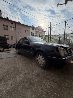 Mercedes-Benz E 220 - 2500 € / 4889.57 лв. - 32738845 4 | Car24.bg Mercedes-Benz E 220 - 2500 € / 4889.57 лв. - 32738845 4