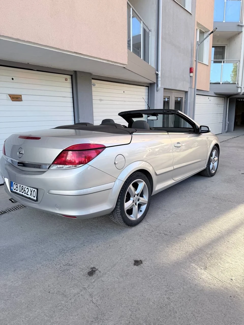 Opel Astra 1.6i Cabrio Cosmo - изображение 7 | Auto.bg Opel Astra 1.6i Cabrio Cosmo - изображение 7