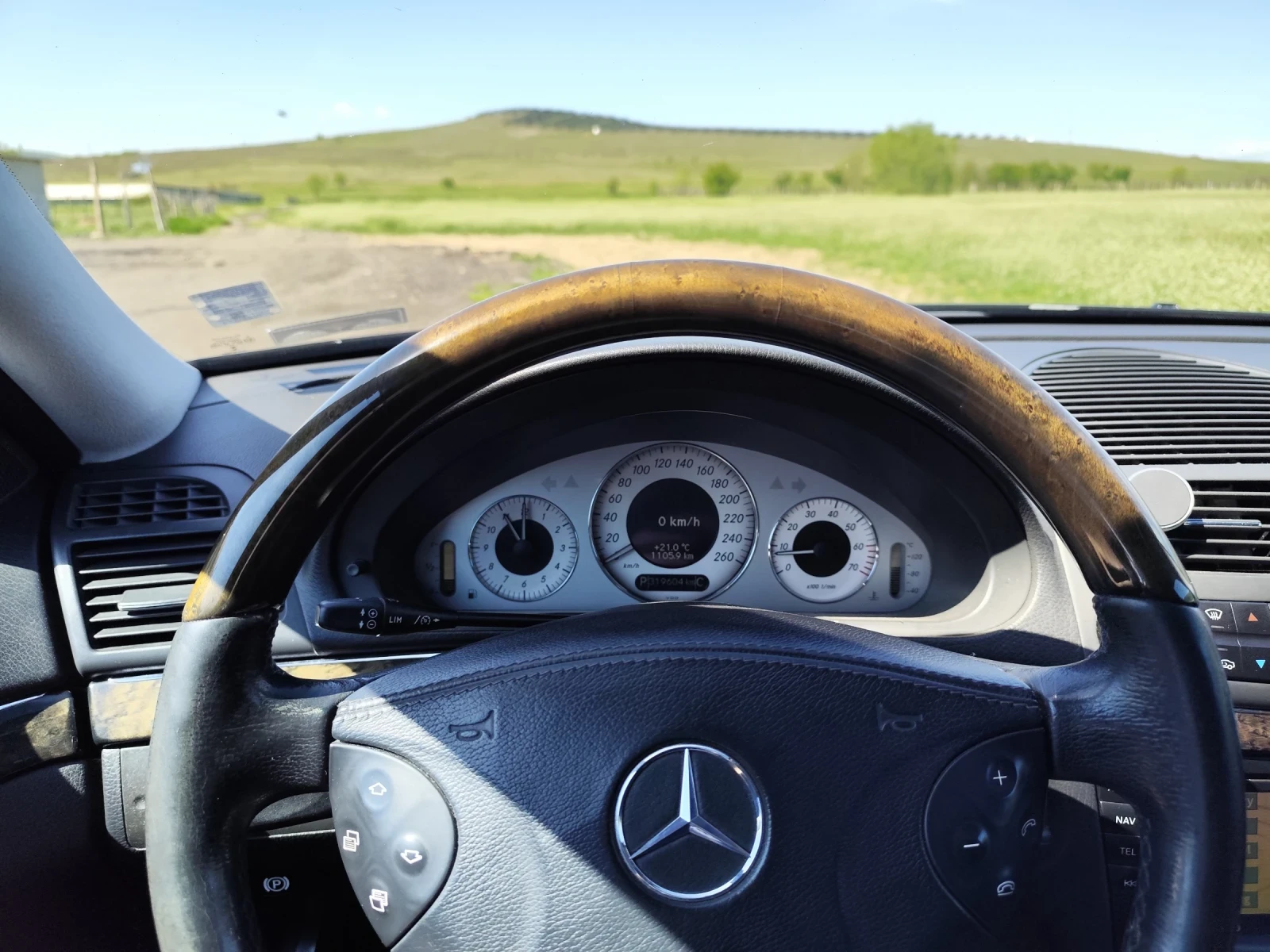 Mercedes-Benz E 500  - изображение 7 | Auto.bg Mercedes-Benz E 500  - изображение 7