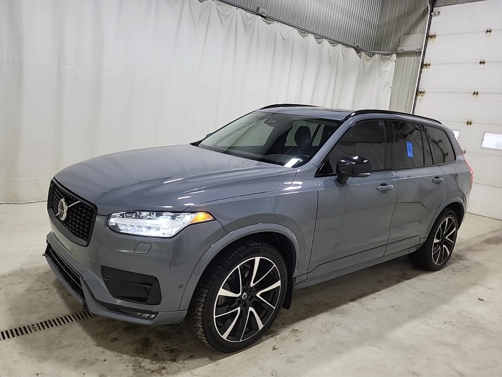 Volvo Xc90 2023 Volvo XC90 PLUS DARK THEME | Auto.bg — изображение 1 Volvo Xc90 2023 Volvo XC90 PLUS DARK THEME | Auto.bg — изображение 1