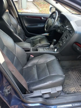 Volvo V70 2.4 D5 - 2700 лв. / 1380.49 € - 99496544 10 | Car24.bg Volvo V70 2.4 D5 - 2700 лв. / 1380.49 € - 99496544 10