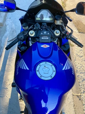 Honda Cbr Cbr1000rr | Auto.bg — изображение 9 Honda Cbr Cbr1000rr | Auto.bg — изображение 9