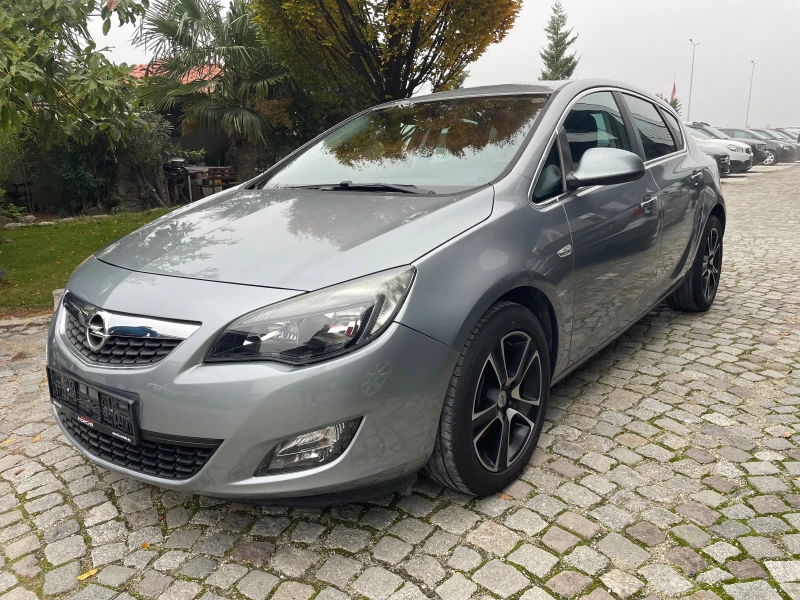 Opel Astra 2.0 dci Cosmo 120000km - 8300 лв. / 4243.72 € - 43247289 1 | Car24.bg Opel Astra 2.0 dci Cosmo 120000km - 8300 лв. / 4243.72 € - 43247289 1