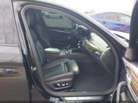 BMW 550 M550i* xDrive* HARMAN KARDON* ПОДГРЕВ* ОБДУХ* ШИБИ | Auto.bg — изображение 5 BMW 550 M550i* xDrive* HARMAN KARDON* ПОДГРЕВ* ОБДУХ* ШИБИ | Auto.bg — изображение 5