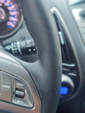 Hyundai IX35 - 13000 € / 25425.79 лв. - 93881590 16 | Car24.bg Hyundai IX35 - 13000 € / 25425.79 лв. - 93881590 16