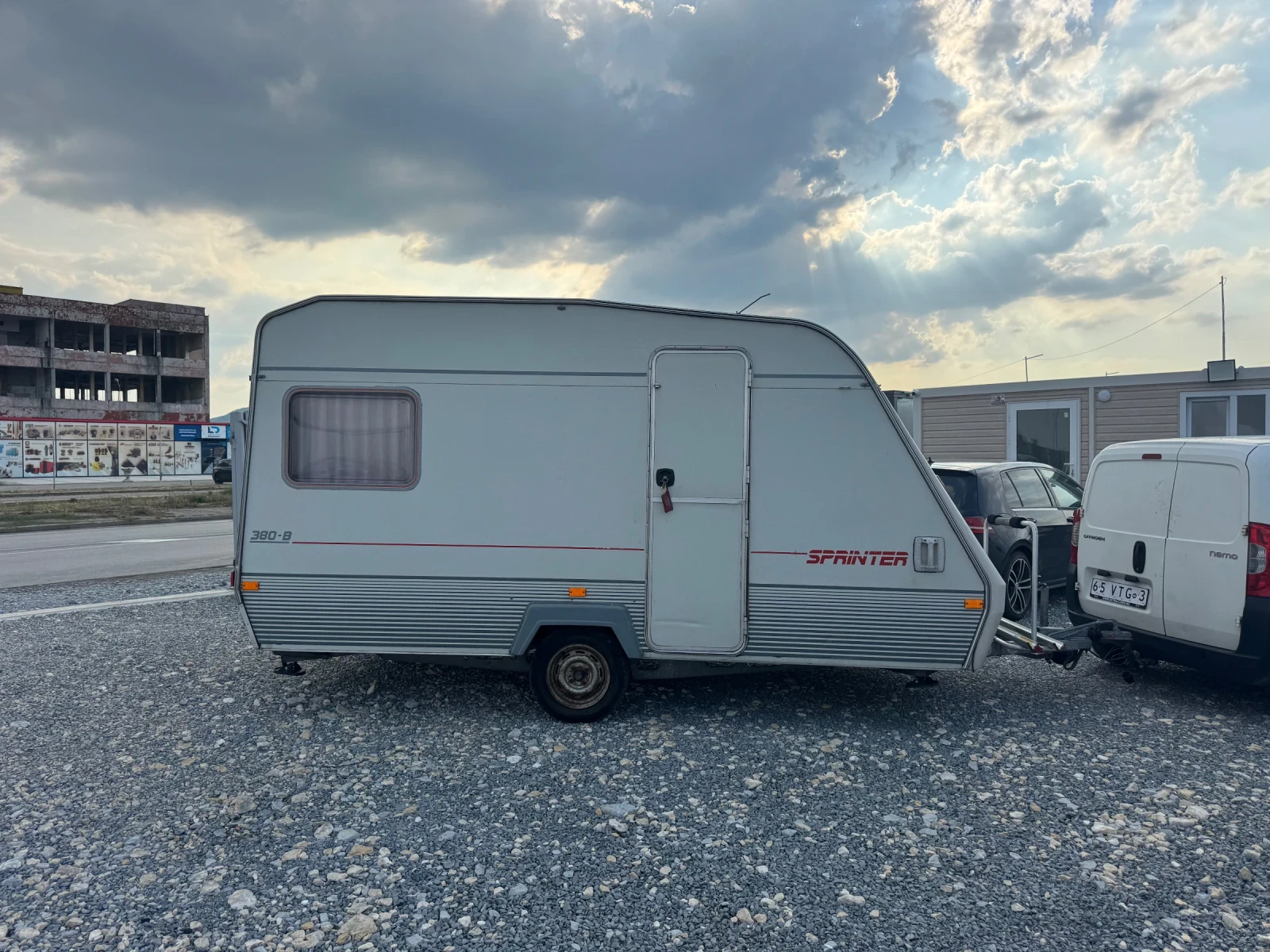 Каравана HYMER / ERIBA undefined | Auto.bg — изображение 1 Каравана HYMER / ERIBA undefined | Auto.bg — изображение 1