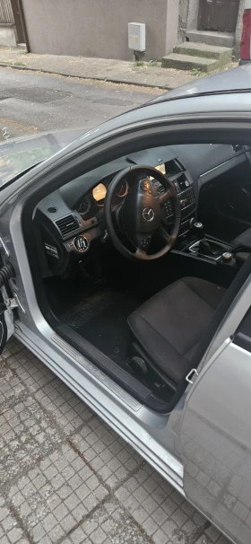 Mercedes-Benz C 200 - 4800 € / 9387.98 лв. - 54818432 8 | Car24.bg Mercedes-Benz C 200 - 4800 € / 9387.98 лв. - 54818432 8