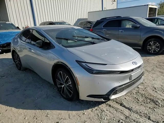 Toyota Prius 2.0L 4 Front Wheel Drive | Auto.bg — изображение 1 Toyota Prius 2.0L 4 Front Wheel Drive | Auto.bg — изображение 1