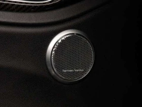 Alfa Romeo Giulia * 2.9 V6 Bi Turbo QUADRIFOGLIO| CARBON TRIM* АВТОК | Auto.bg — изображение 14 Alfa Romeo Giulia * 2.9 V6 Bi Turbo QUADRIFOGLIO| CARBON TRIM* АВТОК | Auto.bg — изображение 14
