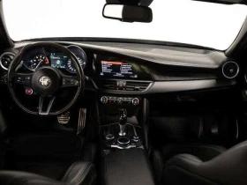 Alfa Romeo Giulia * 2.9 V6 Bi Turbo QUADRIFOGLIO| CARBON TRIM* АВТОК | Auto.bg — изображение 15 Alfa Romeo Giulia * 2.9 V6 Bi Turbo QUADRIFOGLIO| CARBON TRIM* АВТОК | Auto.bg — изображение 15